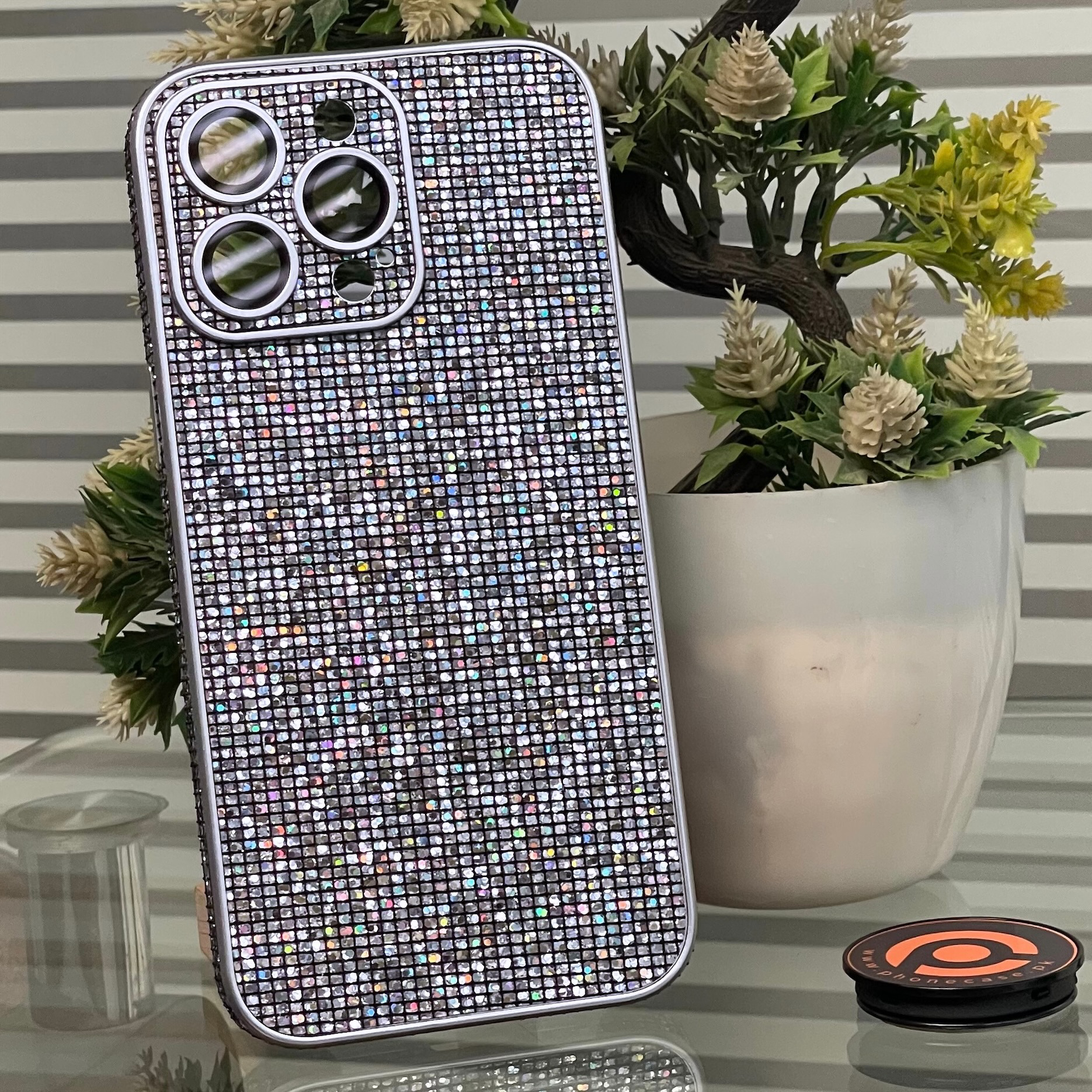 iPhone 15 Pro Max Diamond Glitter Case with Built-in Camera Lens Glass