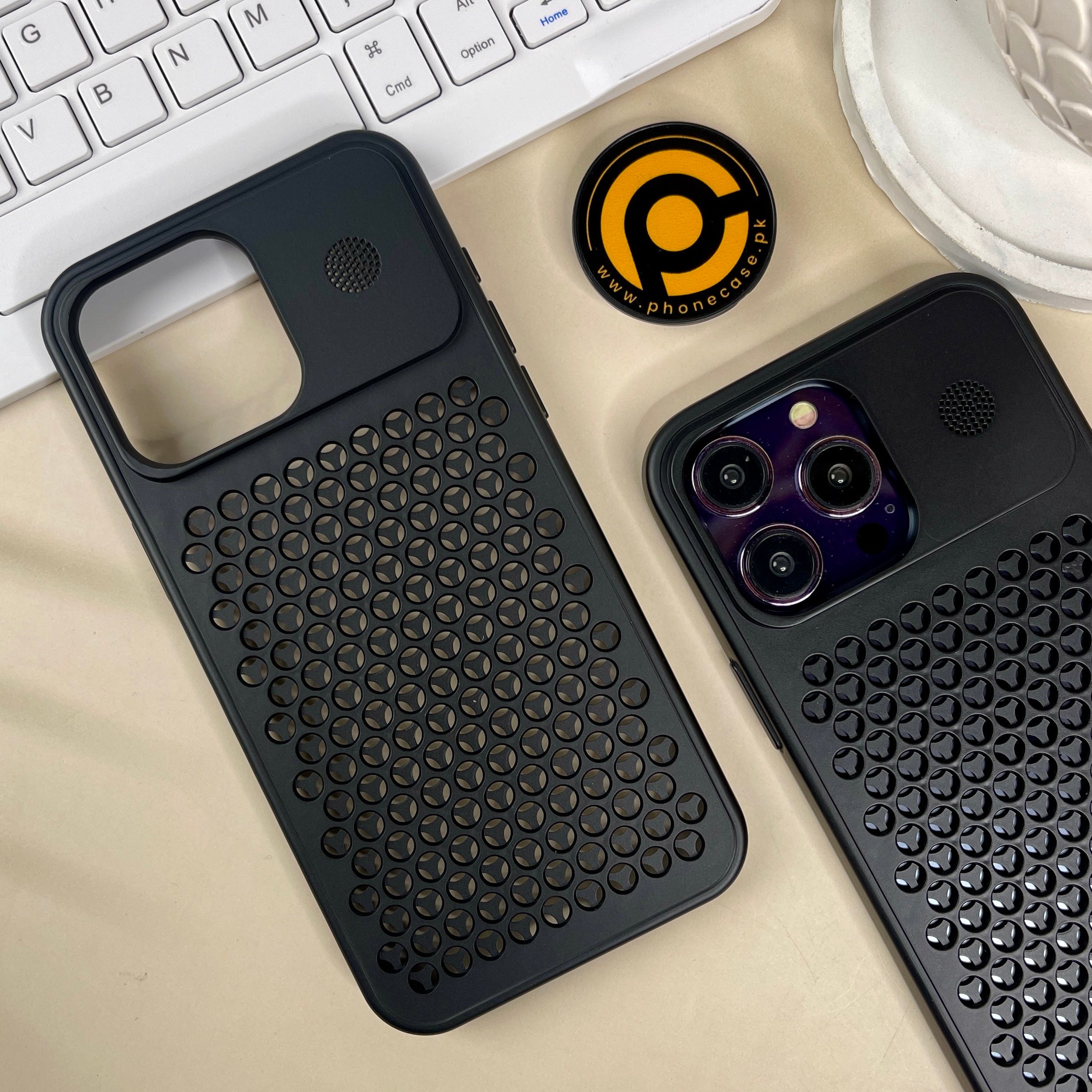 iPhone 16 Pro Max Airflow Mesh Pattern Case
