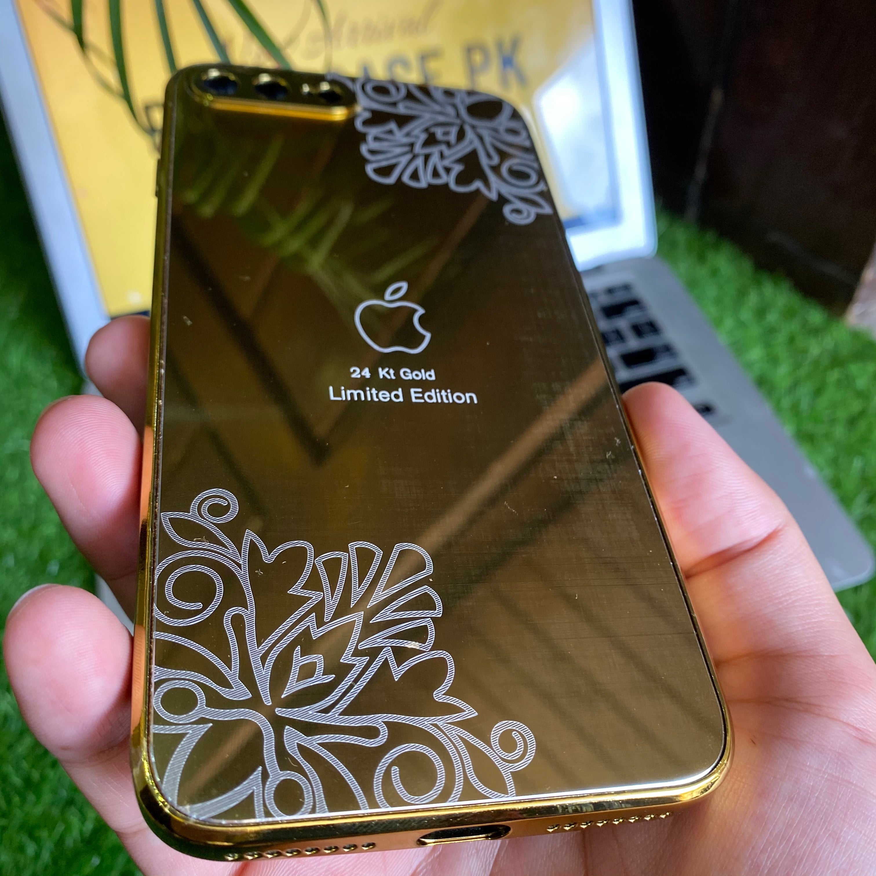 iPhone X/XS Gold Platted Shock Proof Case