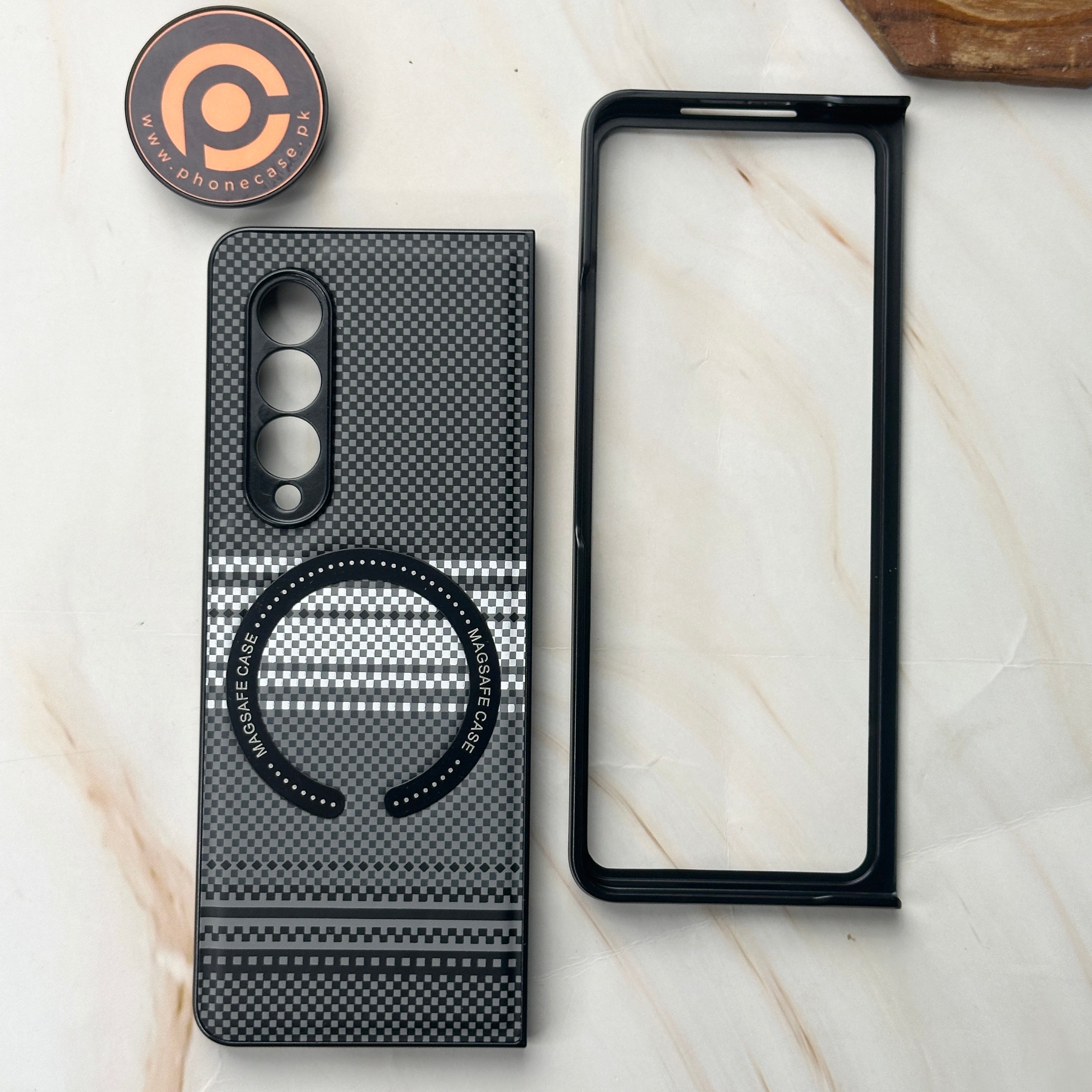 Samsung Galaxy Z Fold 3 - Premium Ultra Light Carbon Fiber Protective Cover