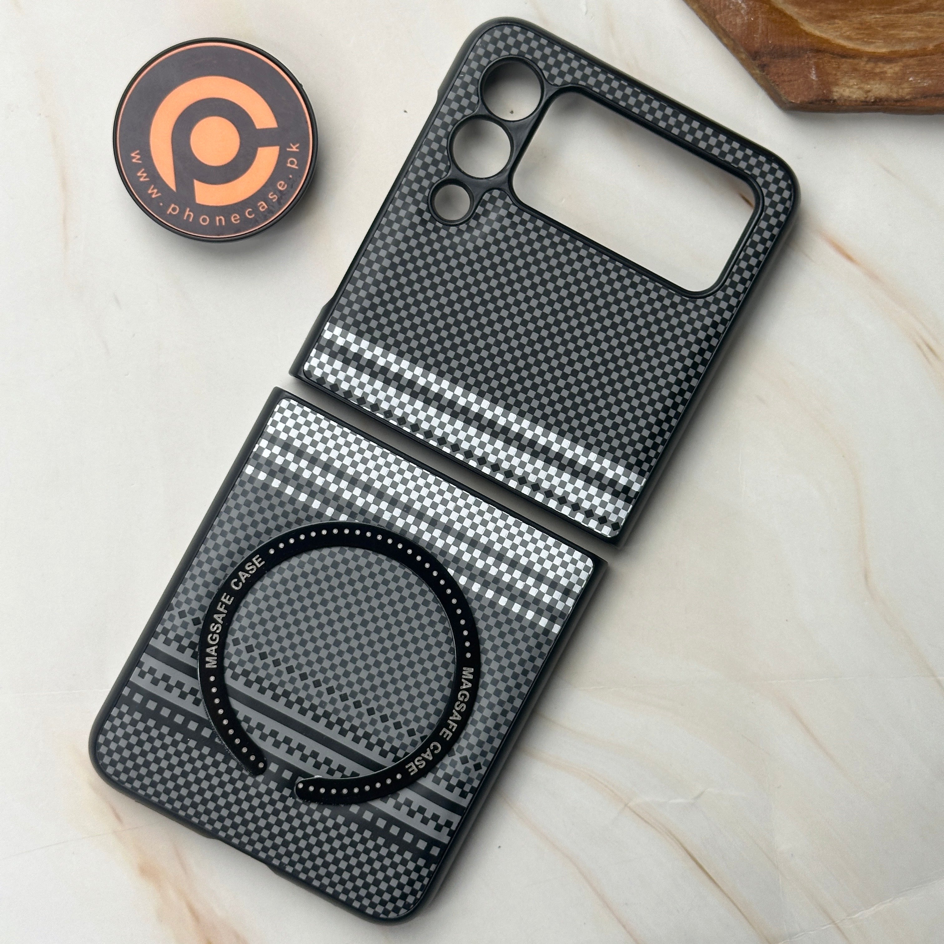 Samsung Galaxy Z Flip 3 - Premium Ultra Light Carbon Fiber Protective Cover