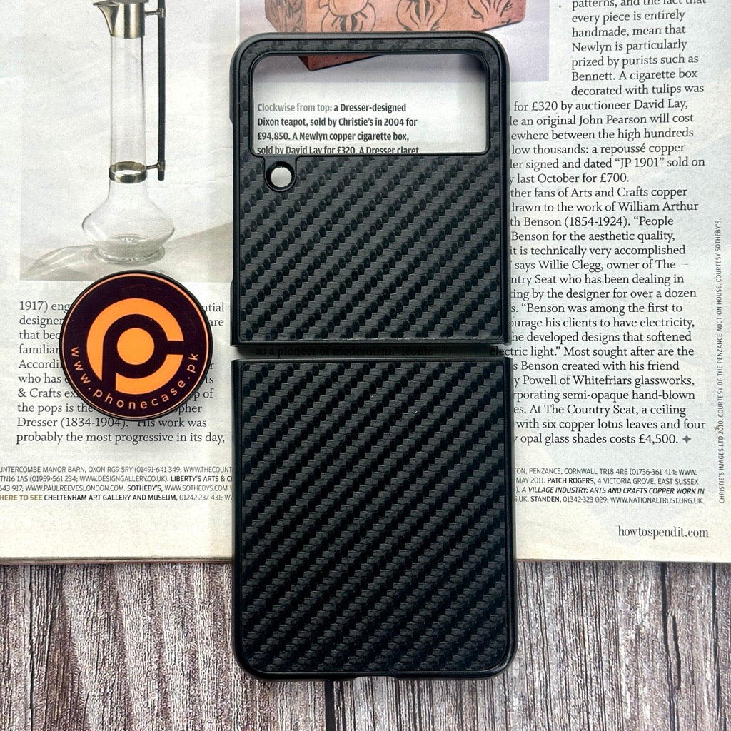 Samsung Galaxy Z Flip 4 - Premium Ultra Thin Carbon Fiber Pattern Case