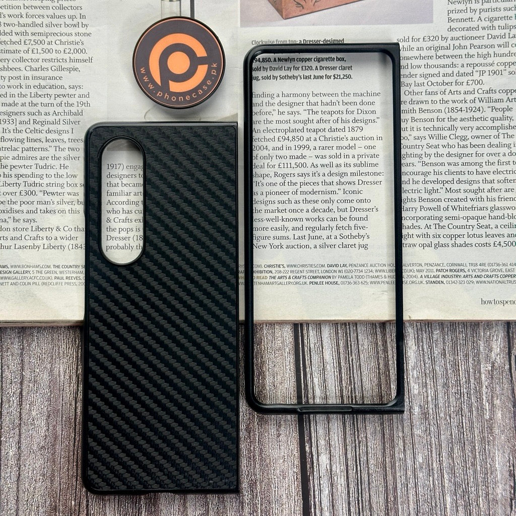 Samsung Galaxy Z Fold 4 - Premium Ultra Thin Carbon Fiber Pattern Case