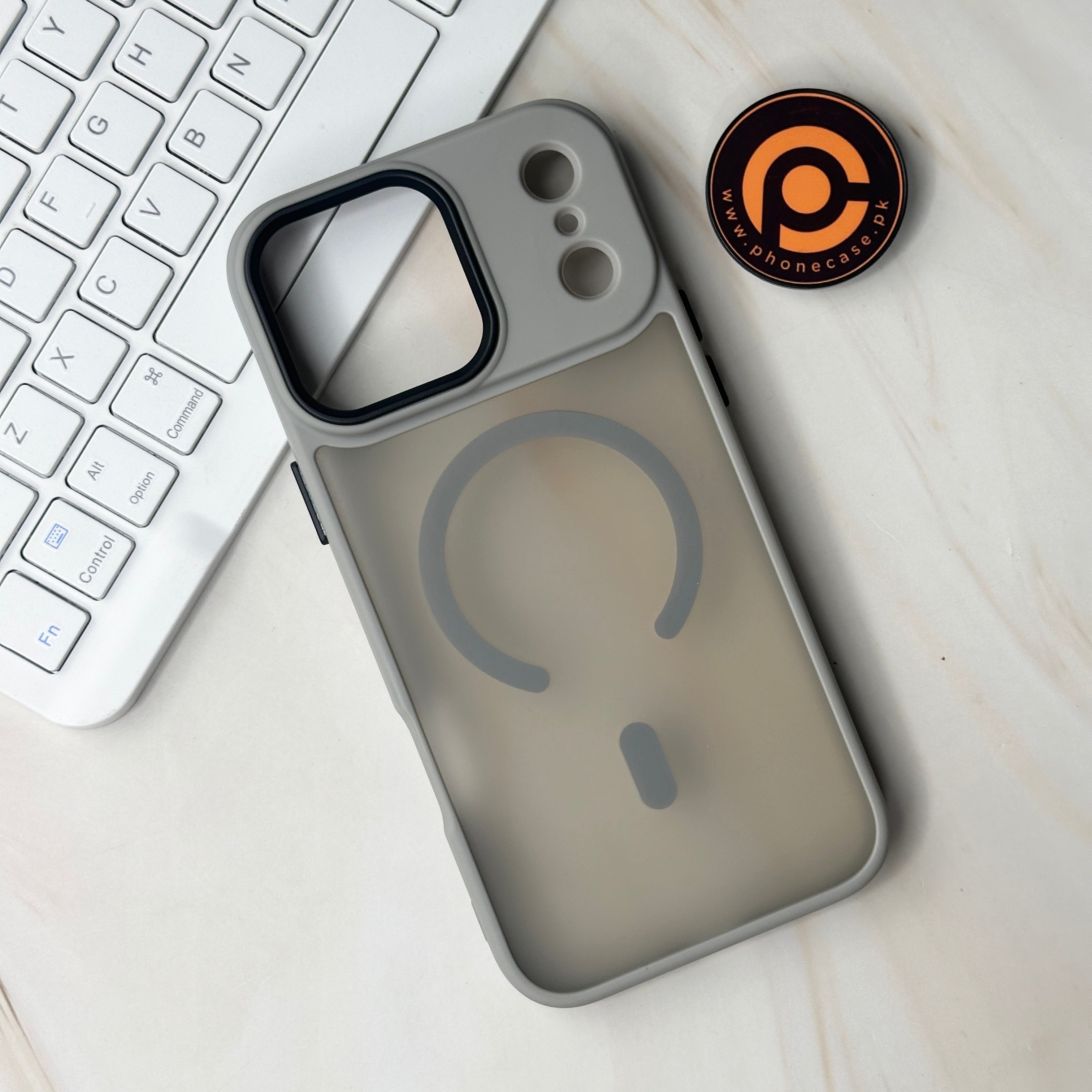 iPhone 17 Pro Max - Premium Frosted MagSafe Supported Case
