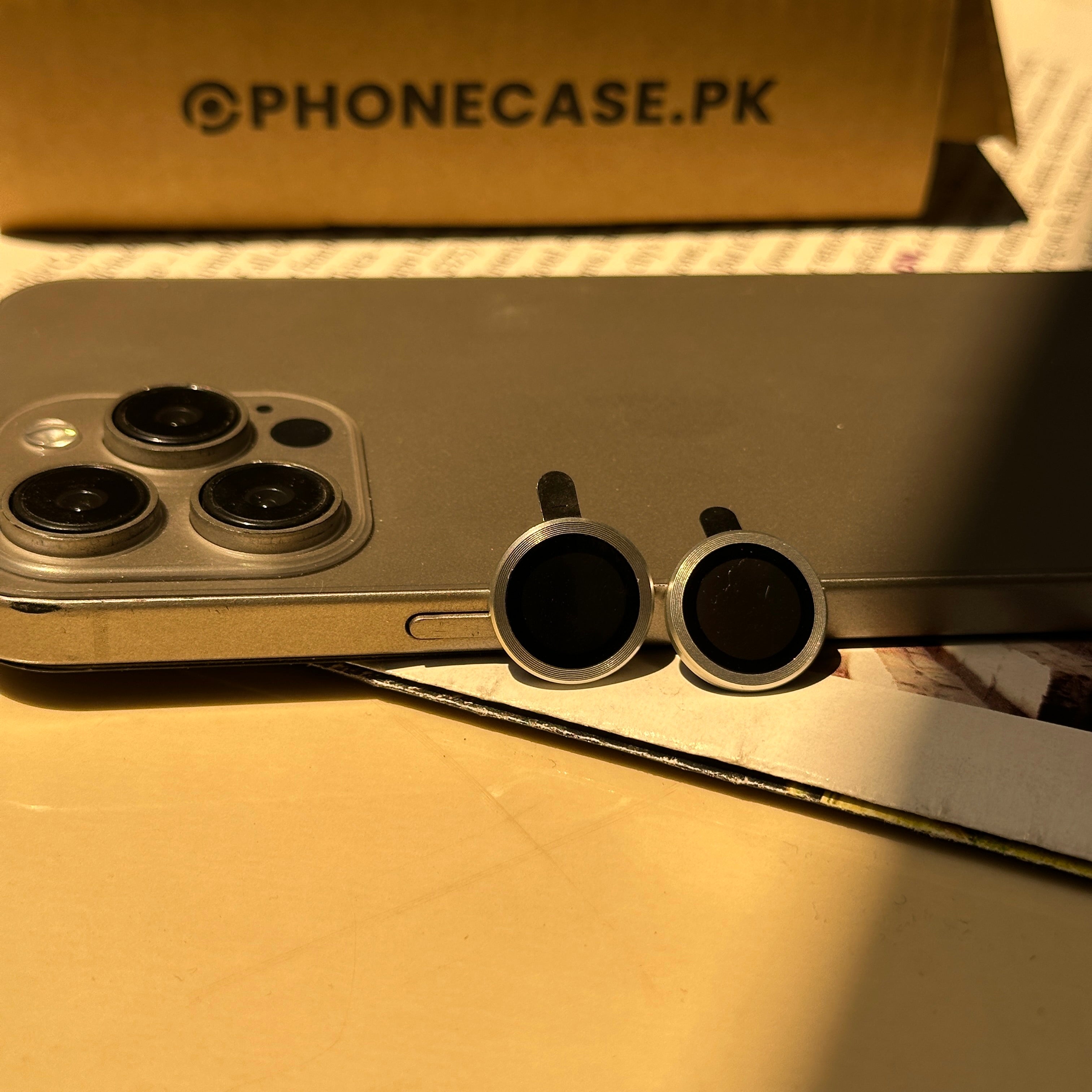 iPhone 16 / 16 Plus Metal Camera Lens Protector Glass