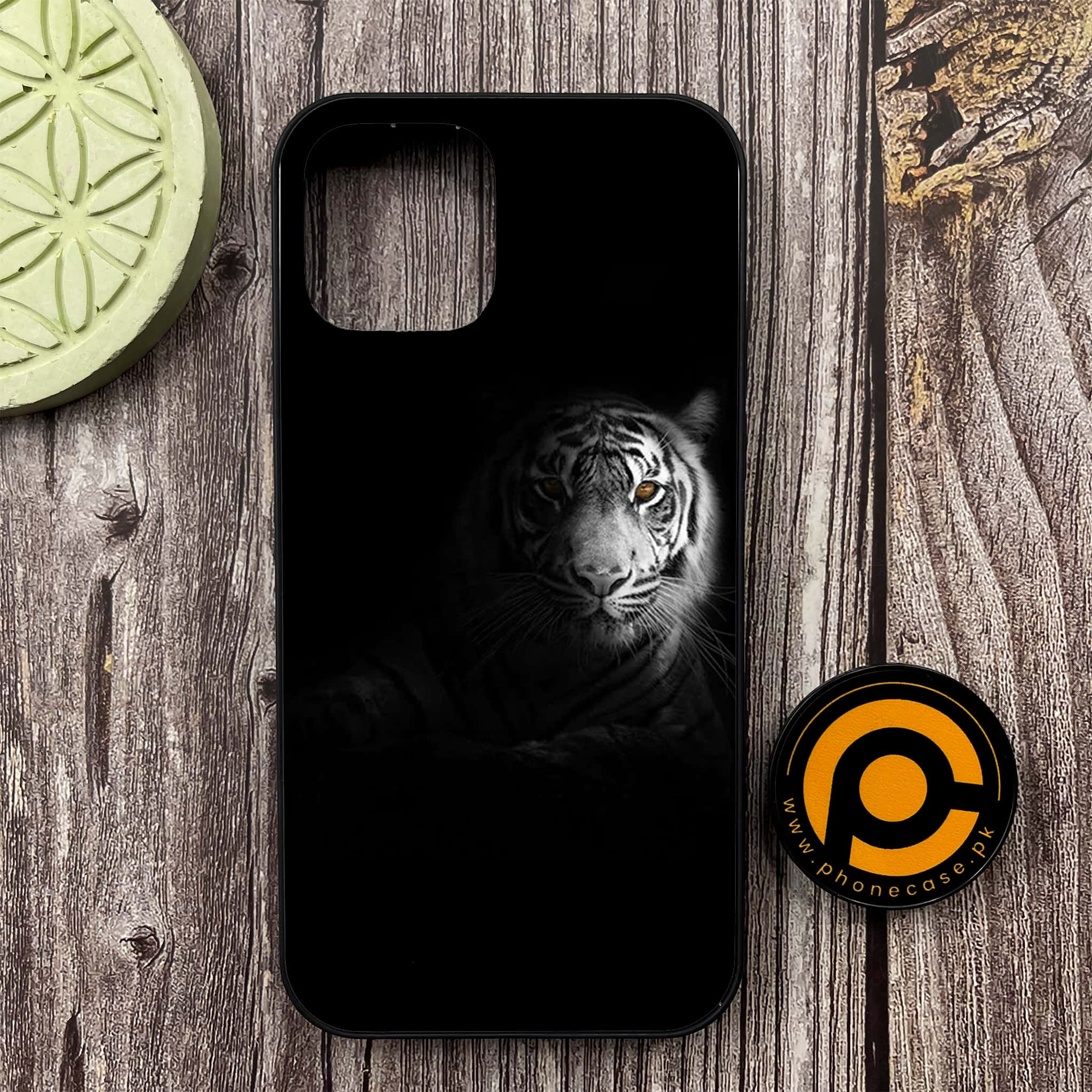 iPhone 12 - Tiger Art Series - Premium Metal Printed soft Bumper shock Proof Case