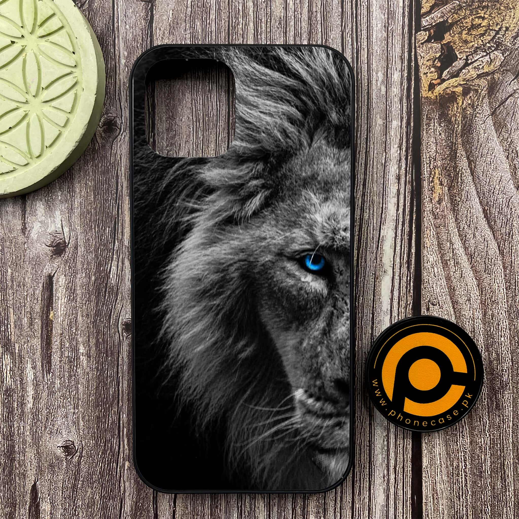 iPhone 12 - Tiger Art Series - Premium Metal Printed soft Bumper shock Proof Case