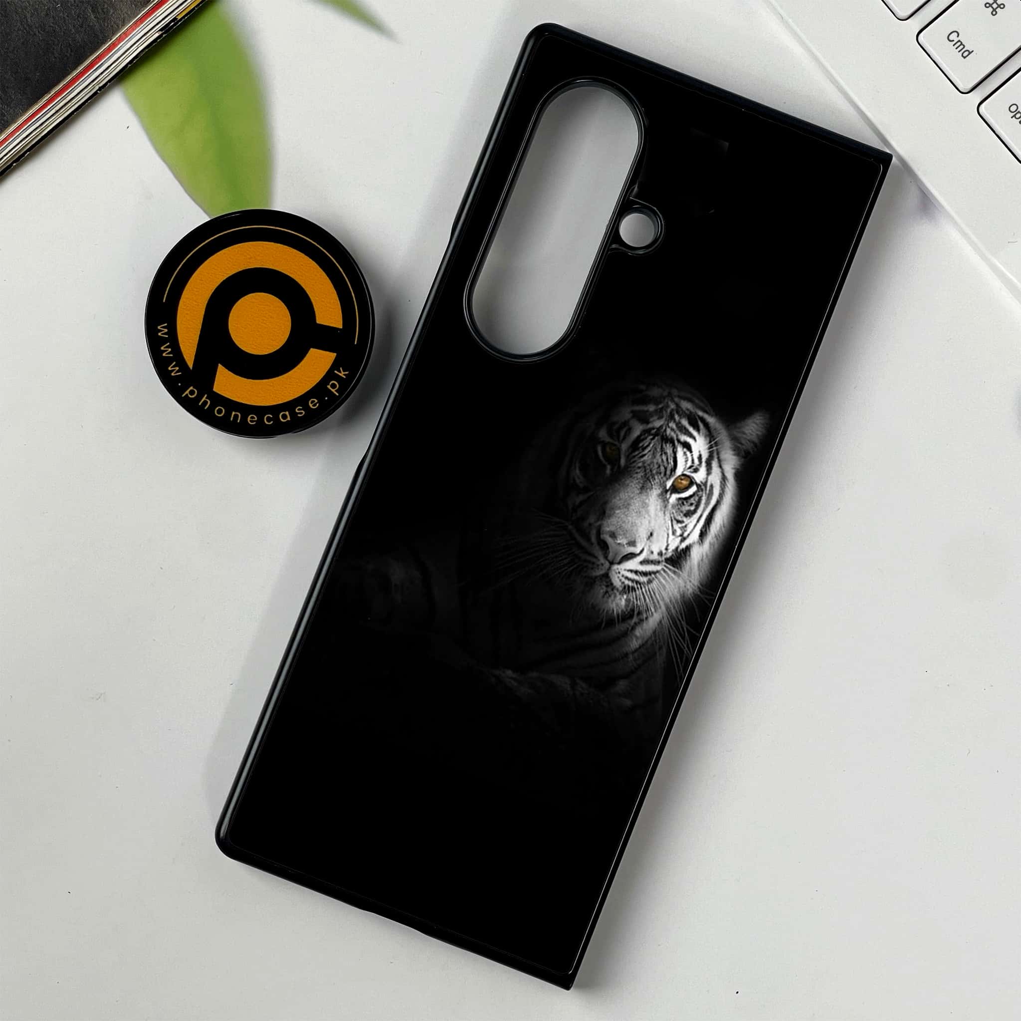 Samsung Galaxy Z Fold 7 - Tiger Series - Premium Metal Printed soft Bumper shock Proof Case