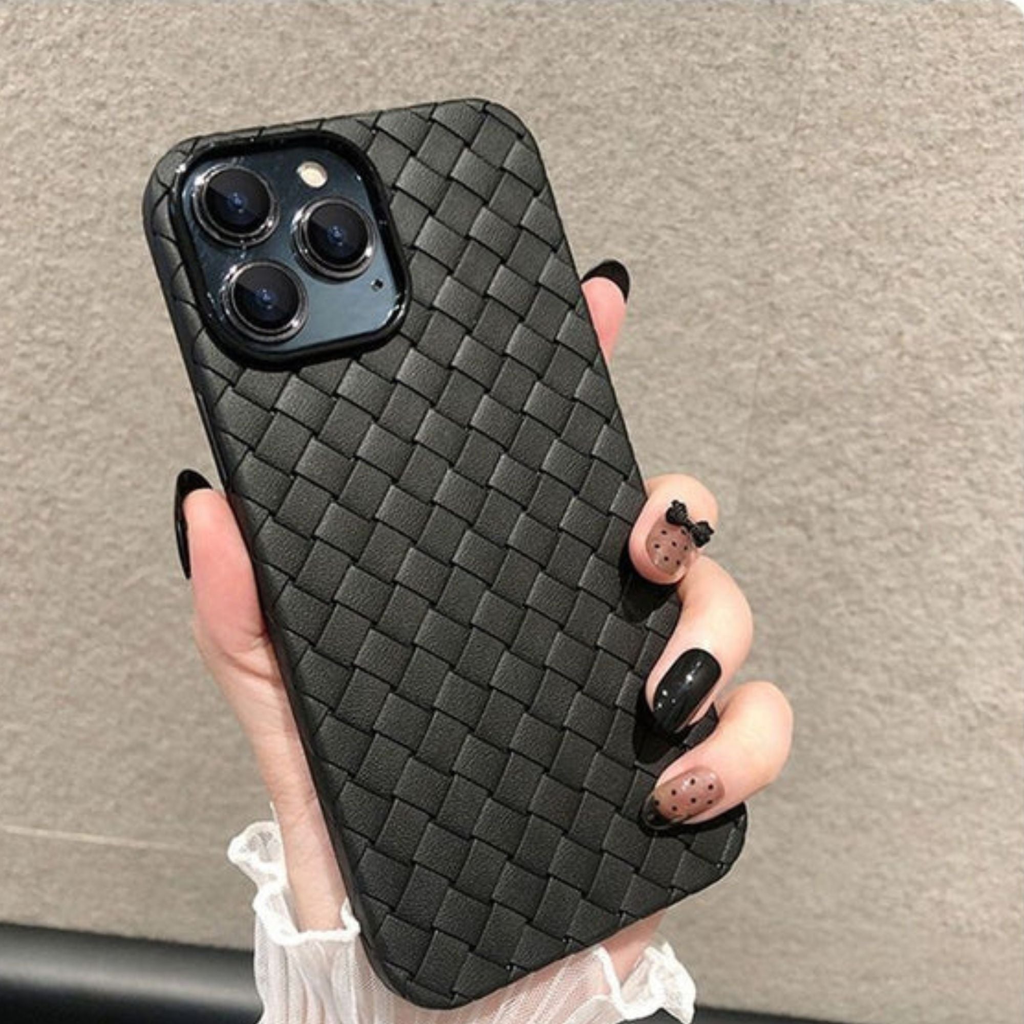 iPhone 15 Pro Woven Design Leather Case