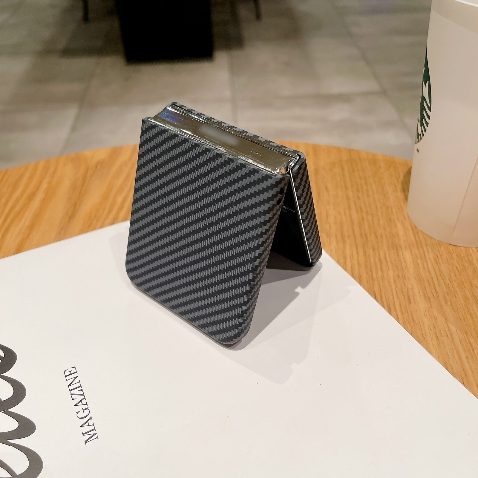 Samsung Galaxy Z Fold 6 - Premium Ultra Thin Carbon Fiber Pattern Case