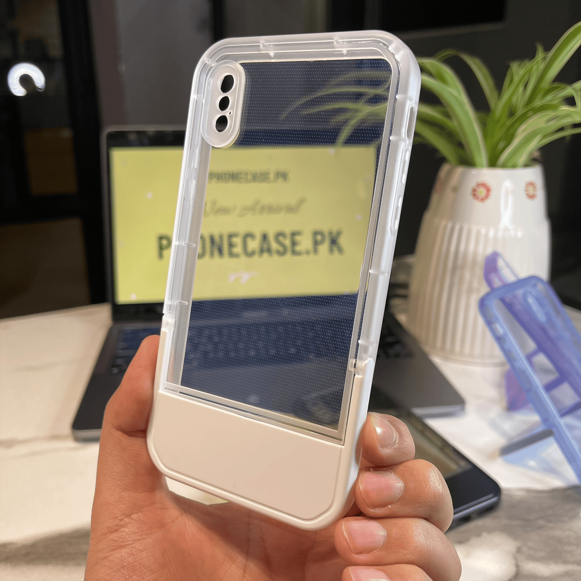 iPhone X/XS Invisible Bracket Stand Transparent Case With Camera Protection